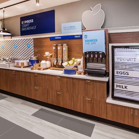 Holiday Inn Express Hotel & Suites Perry, An Ihg Hotel Экстерьер фото