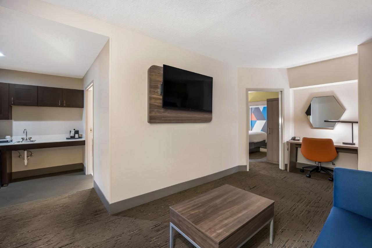 Holiday Inn Express Hotel & Suites Perry, An Ihg Hotel Экстерьер фото