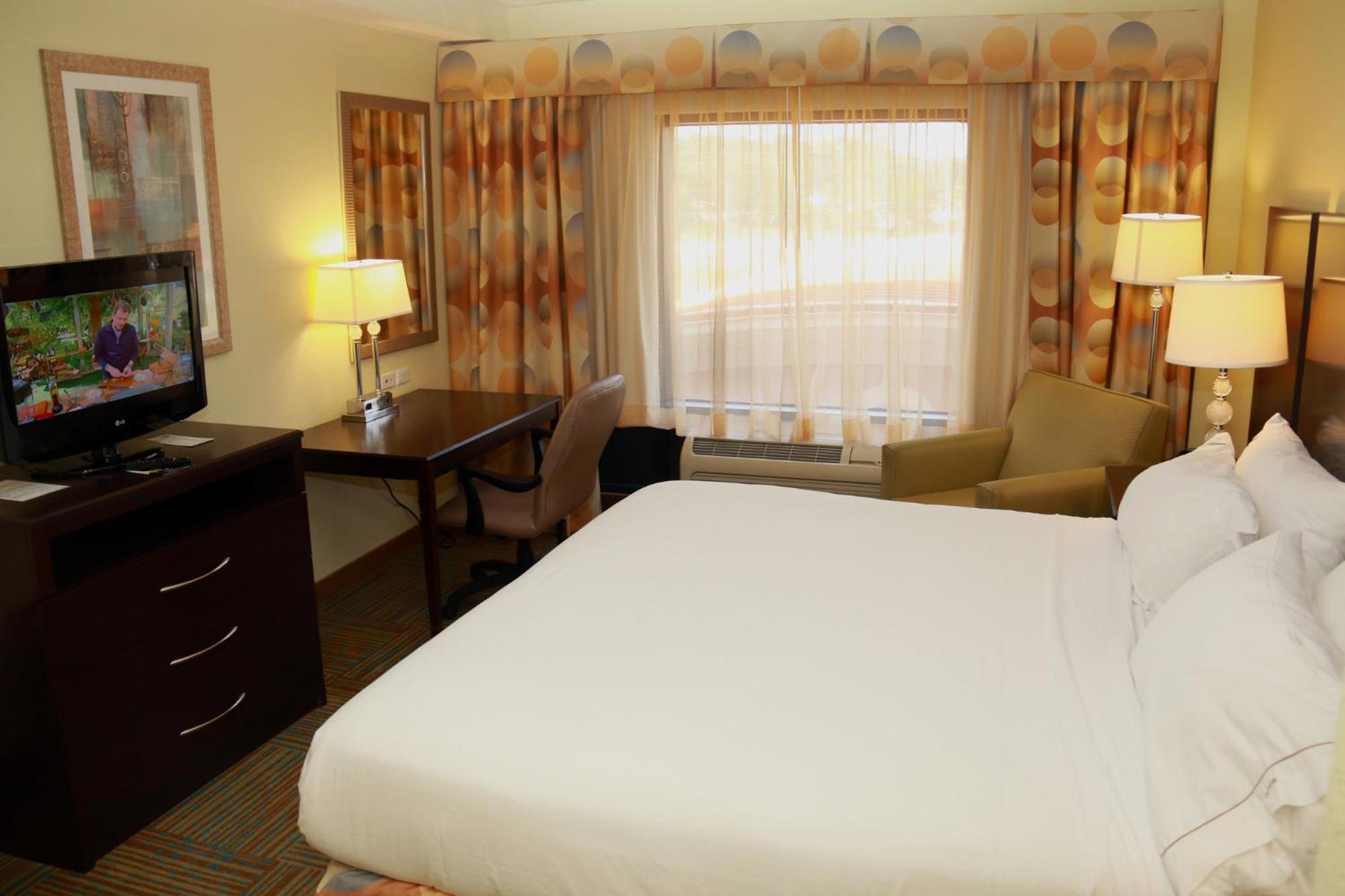 Holiday Inn Express Hotel & Suites Perry, An Ihg Hotel Экстерьер фото