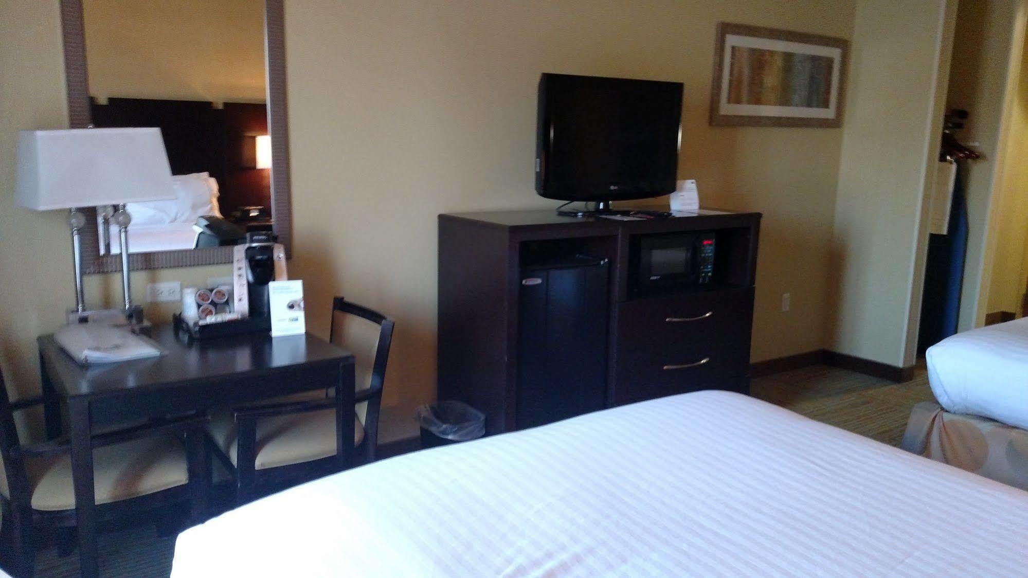 Holiday Inn Express Hotel & Suites Perry, An Ihg Hotel Экстерьер фото